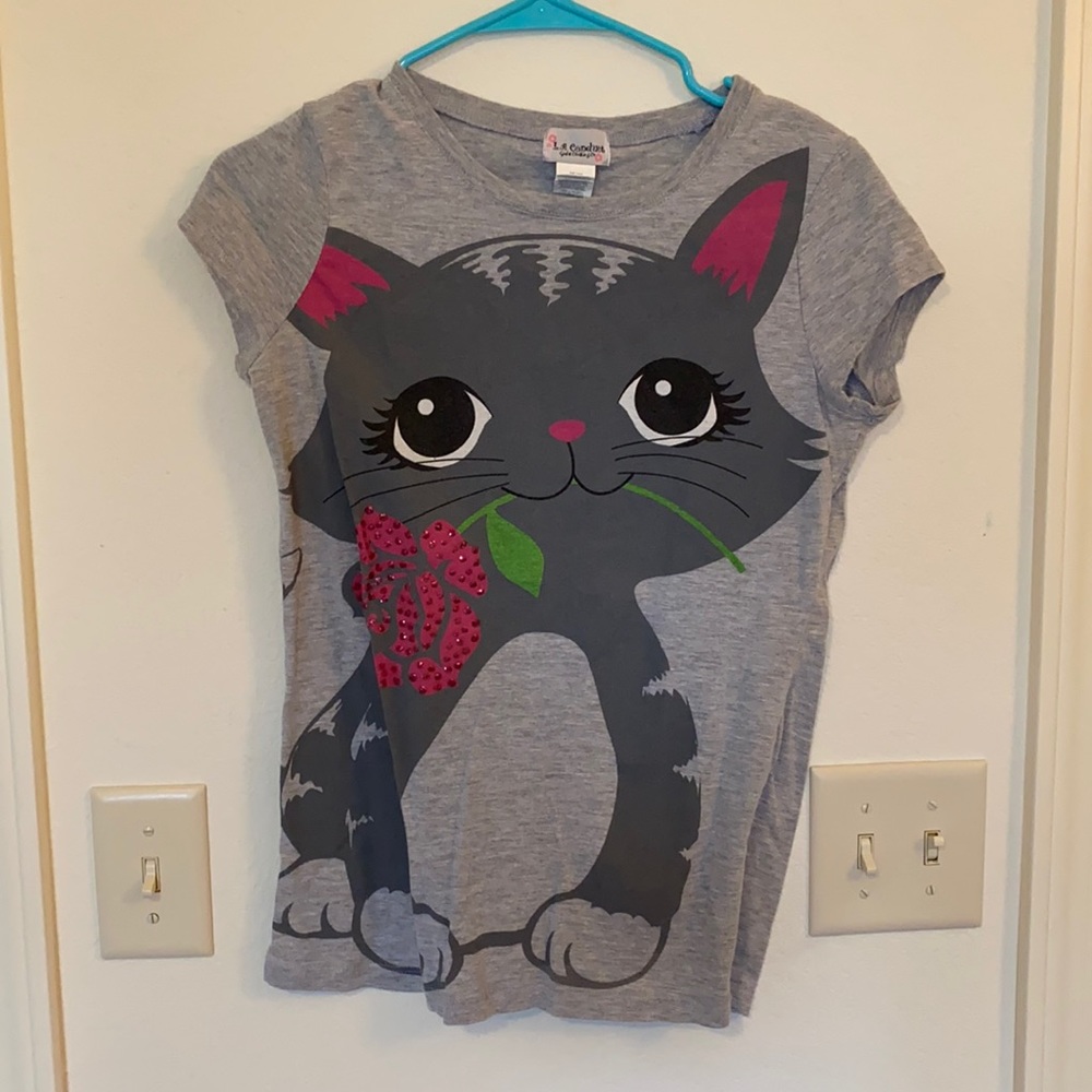 Kitty Graphic Tee
